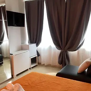 https://valverde-32.hotelinveneto.com