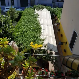 https://dora-baltea.hotelinveneto.com
